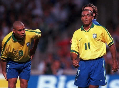 还构筑了一 还构筑了一