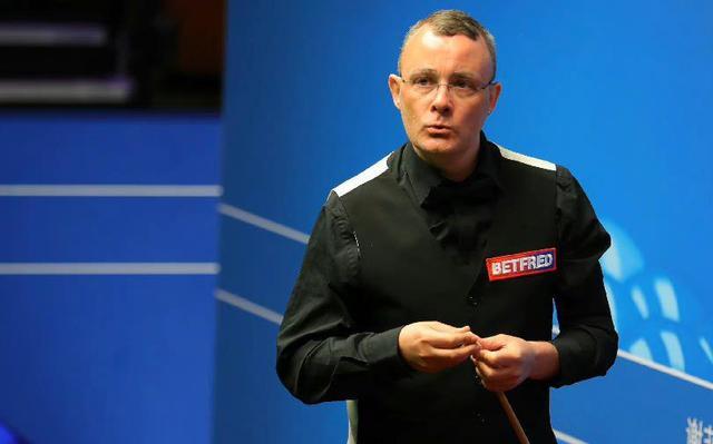 右翼升级的 右翼升级的